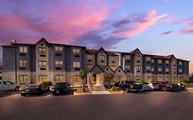 Microtel Inn & Suites by Wyndham San Antonio by Seaworld